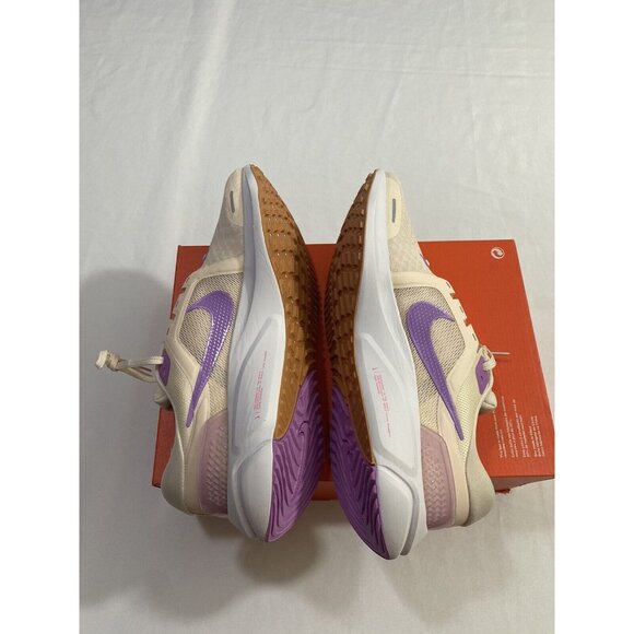 New Women’s Size 11 Guava Ice Nike Air Zoom Vomero 16 Running Shoes DA7698 800 - Picture 6 of 10